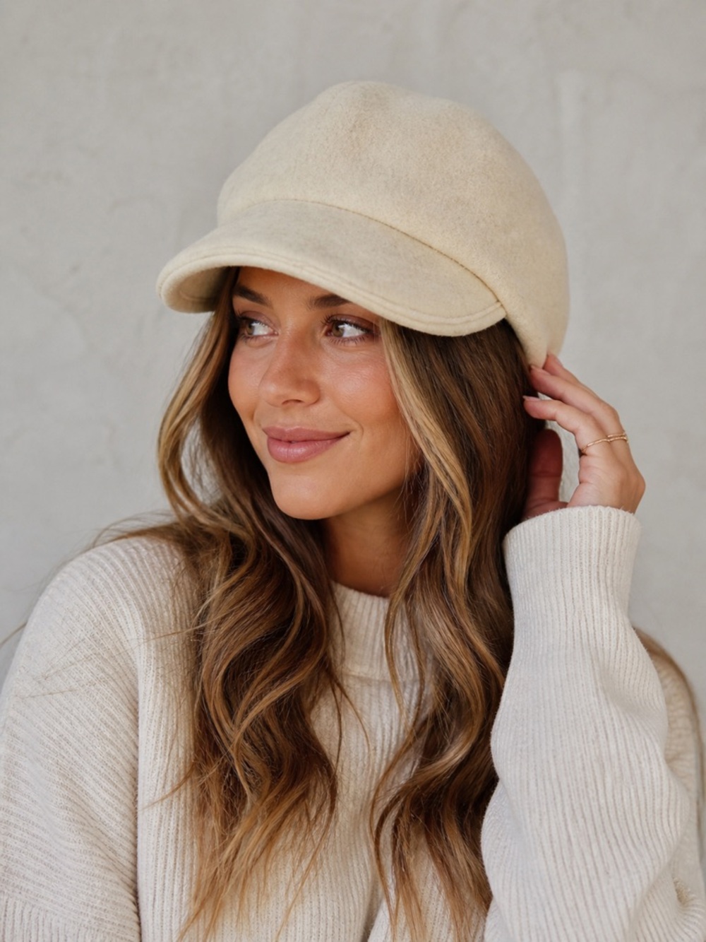 Universal Thread Cream Wool Beret